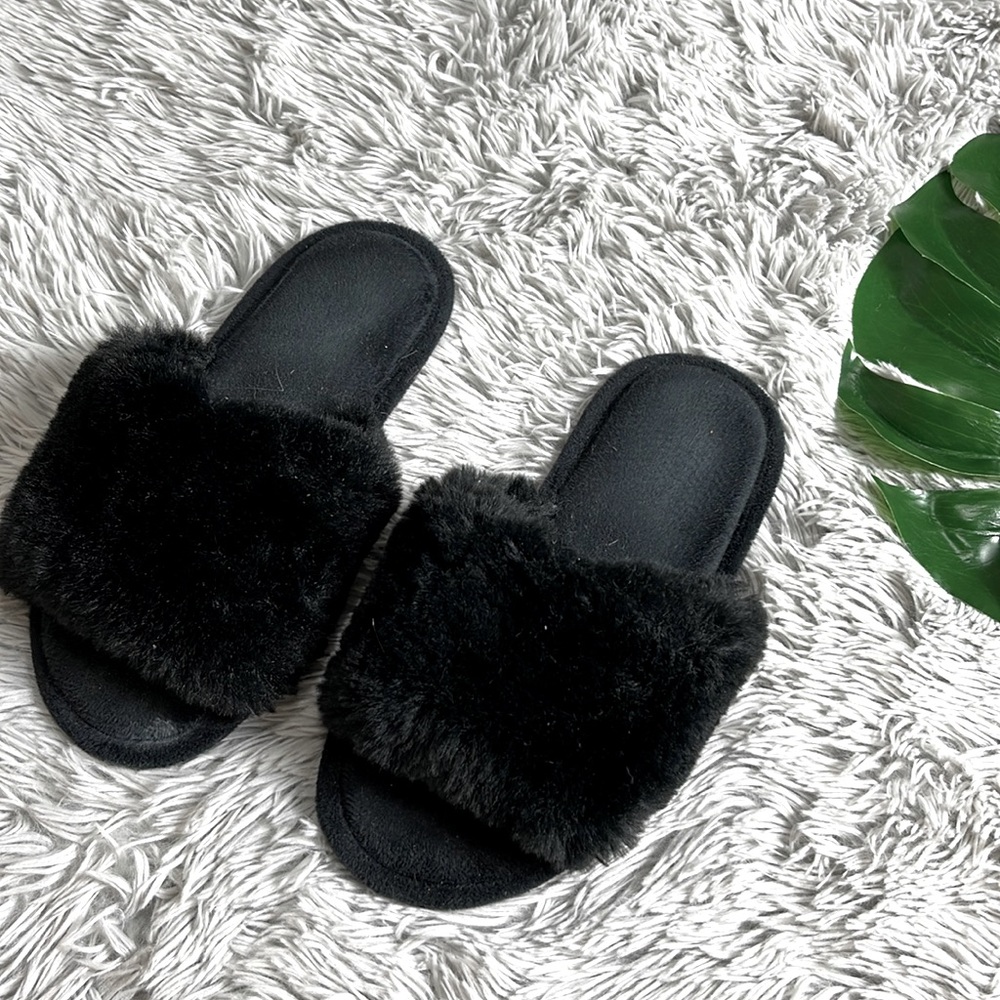 🌺Dena lives black open toe fuzzy memory foam slippers size M